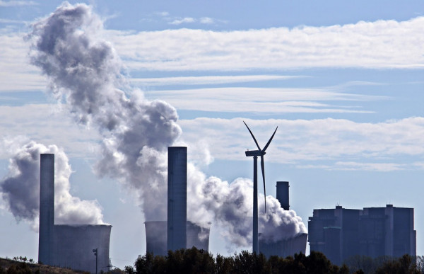 Energy Policy Tracker: Η «πράσινη ανάκαμψη» παραμένει χαμηλής προτεραιότητας για τις κυβερνήσεις