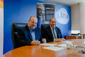 Μνημόνιο Συνεργασίας ΔΥΠΑ – Elval για αμειβόμενη μαθητεία σε σύγχρονη βιομηχανική μονάδα αλουμινίου