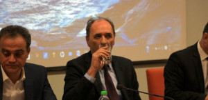 Σταθάκης : Από το Market Test θα εξαρτηθεί αν θα πουλήσουμε νερά
