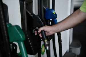 Fuel Pass 3: Αλλάζουν η πληρωμή και οι δικαιούχοι - Τα νέα δεδομένα