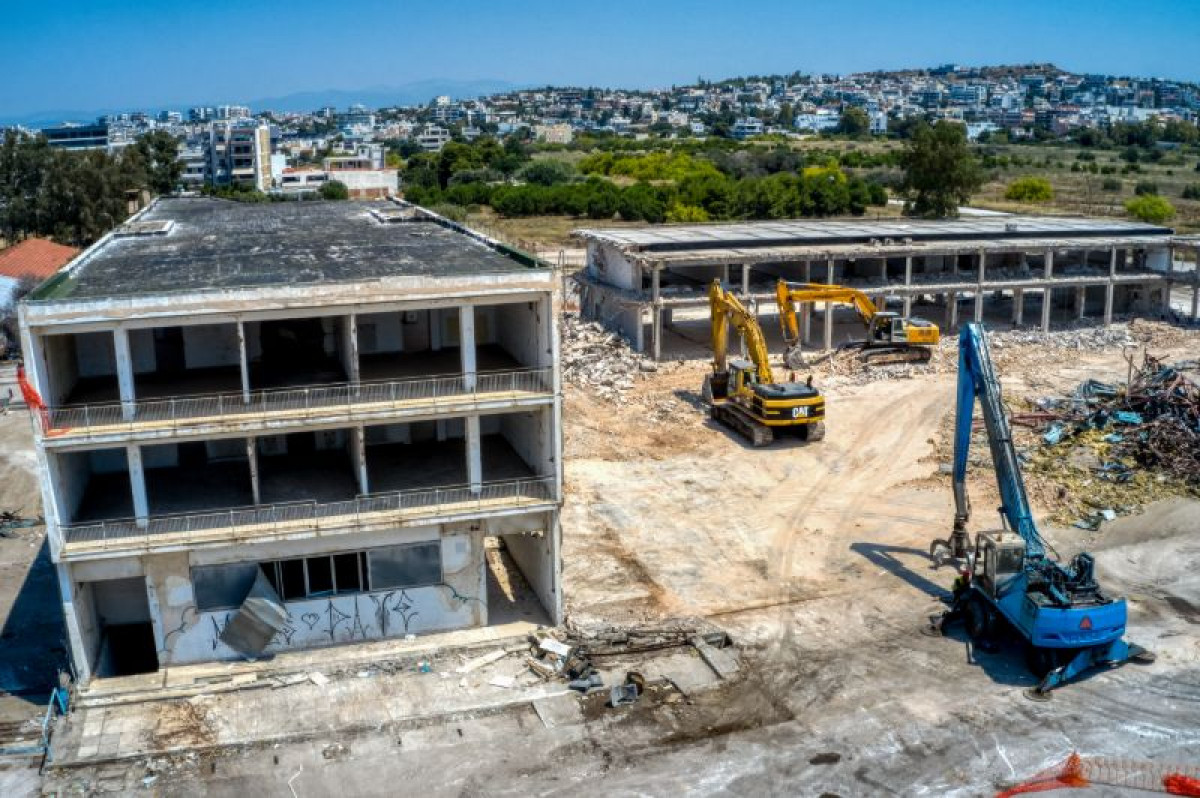 Βουλευτές ΣΥΡΙΖΑ: Παράνομη η κατεδάφιση των πέντε αυθαίρετων στο Ελληνικό;