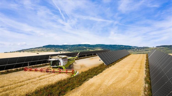 Η BayWa r.e. συνδυάζει την ηλιακή ενέργεια και τη γεωργία σε πέντε χώρες με χρηματοδότηση 6,5 εκατ. ευρώ από την ΕΕ