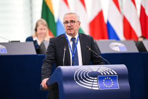 Γ. Μανιάτης: Η Ελληνική Κυβέρνηση αδιαφορεί για τις θαλάσσιες έρευνες περιβάλλοντος